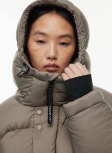 the supersize puff™ shorty sold by Aritzia