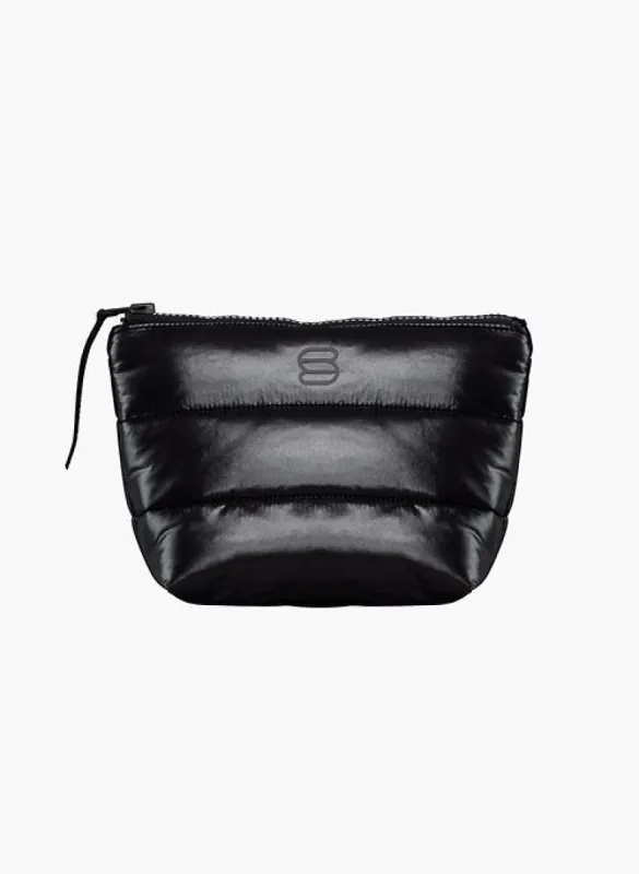 the super puff™ pouch sold by Aritzia