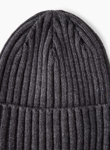 rush beanie sold by Aritzia