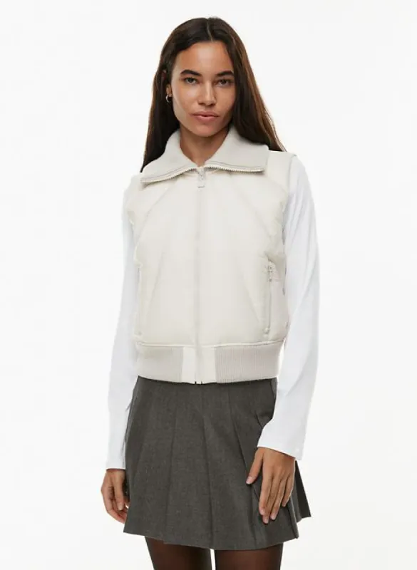 après bomber vest sold by Aritzia
