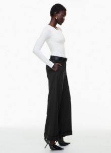 infinity pant sold by Aritzia