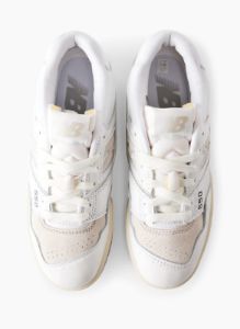 550 sold by Aritzia