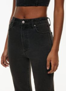 the 90s naomi super hi stovepipe jean sold by Aritzia
