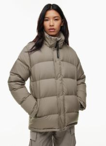 the super puff™ sold by Aritzia