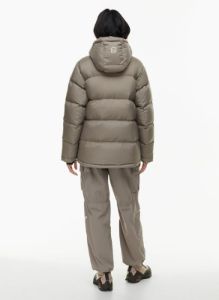 the super puff™ sold by Aritzia