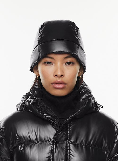 the super puff™ beanie sold by Aritzia