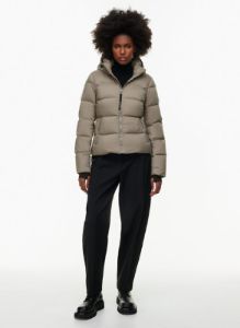 the supersnug puff™ sold by Aritzia