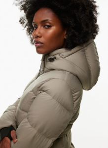 the supersnug puff™ sold by Aritzia