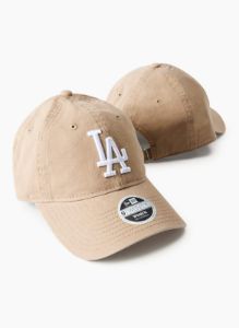 los angeles dodgers baseball cap sold by Aritzia