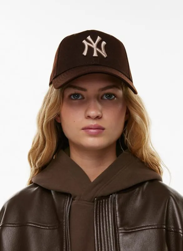 new york yankees baseball cap sold by Aritzia