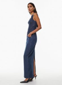 the 90s pencil maxi jean skirt sold by Aritzia