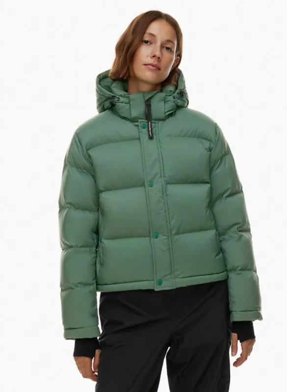the super puff™ shorty sold by Aritzia