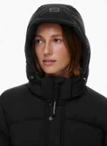 the super puff™ long sold by Aritzia