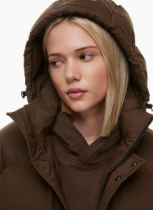 the super puff™ long sold by Aritzia