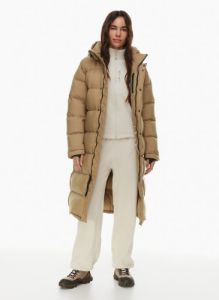 the super puff™ long sold by Aritzia