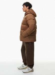 the super puff™ mens sold by Aritzia
