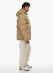 the super puff™ mens sold by Aritzia