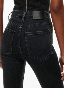the lola hi-rise skinny jean sold by Aritzia