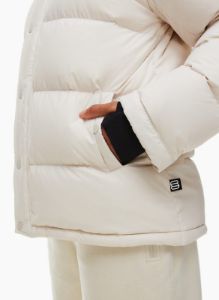 the super puff™ sold by Aritzia