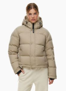 the super puff™ shorty sold by Aritzia