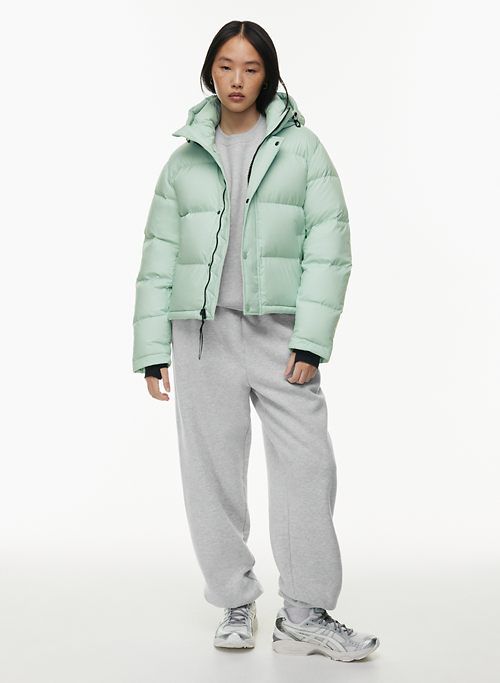 the super puff™ shorty sold by Aritzia