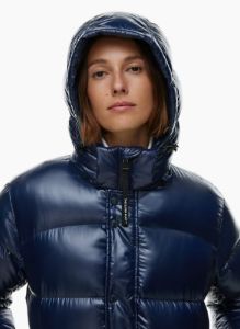 the super puff™ long sold by Aritzia
