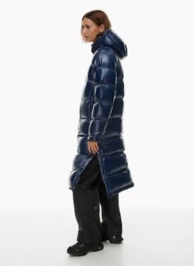 the super puff™ long sold by Aritzia