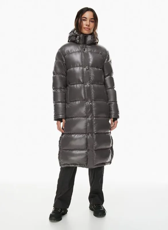 the super puff™ long sold by Aritzia