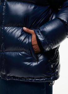 the super puff™ mens sold by Aritzia