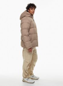 the super puff™ mens sold by Aritzia