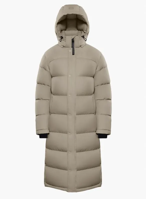 the super puff™ long sold by Aritzia