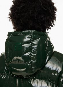 the super puff™ sold by Aritzia