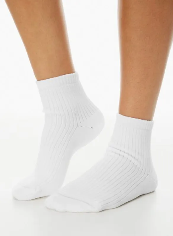 only plush ankle sock 3-pack sold by Aritzia