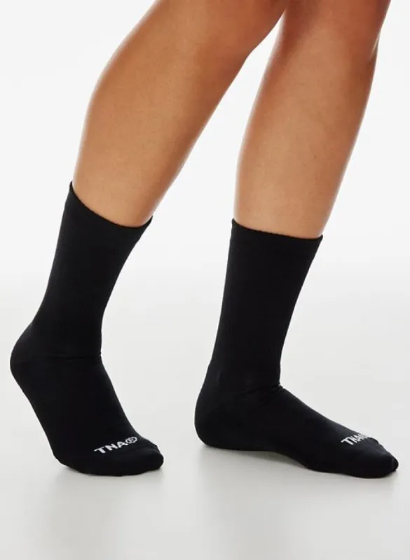 base calf sock 3-pack sold by Aritzia