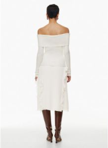 raval skirt sold by Aritzia