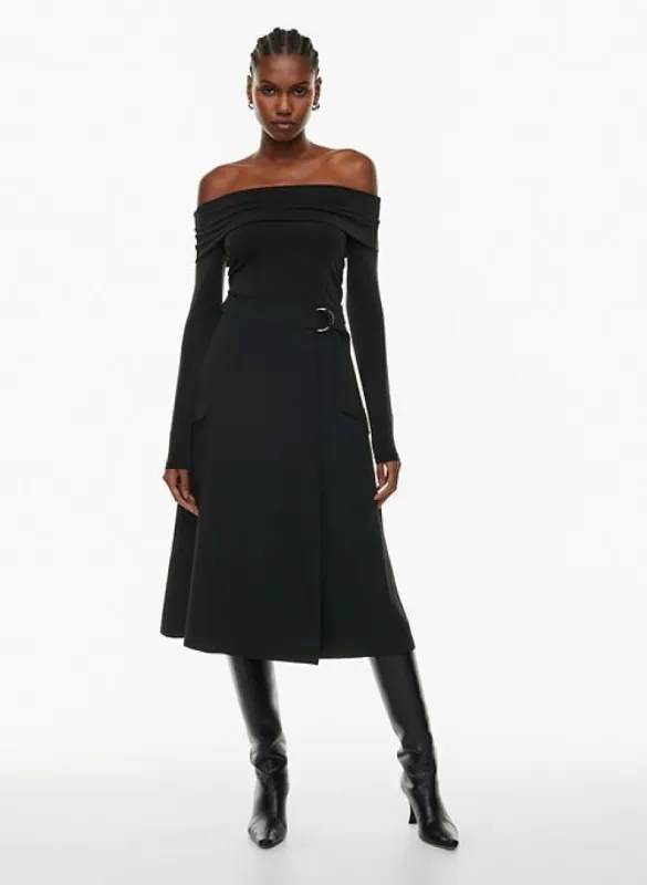 hana skirt sold by Aritzia