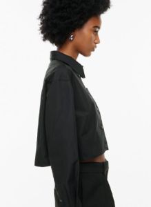 evolve poplin shirt sold by Aritzia