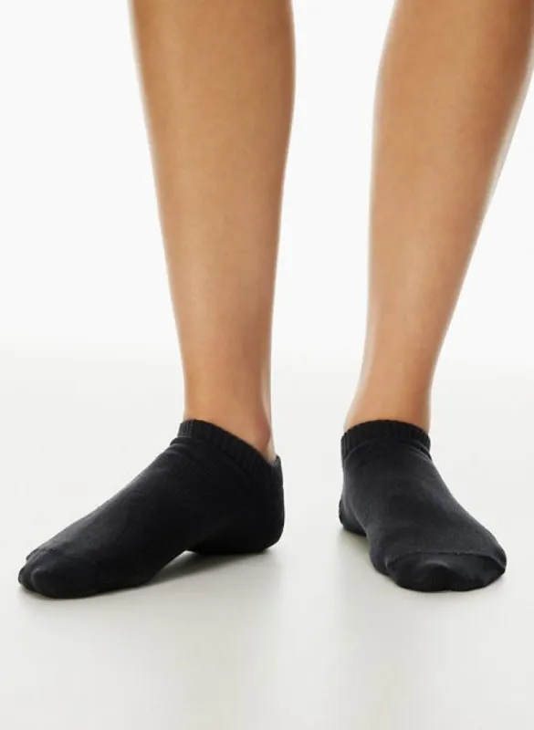 only no-show sock 3-pack sold by Aritzia