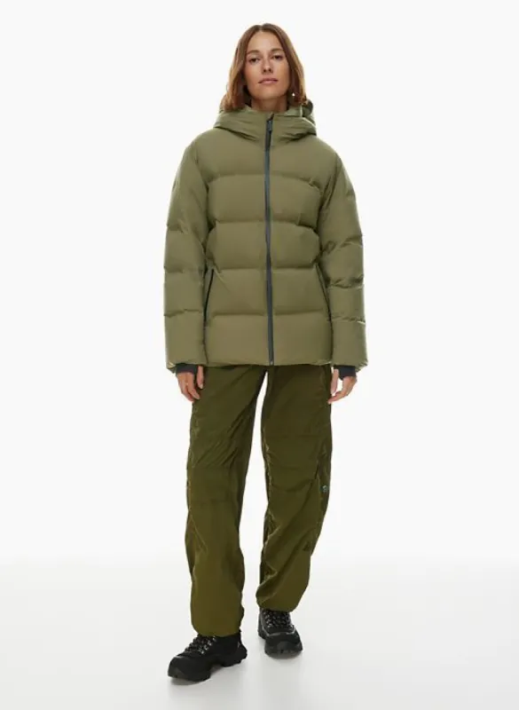 the super puff₂o™ sold by Aritzia