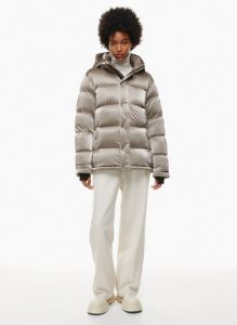 the super puff™ sold by Aritzia