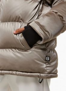 the super puff™ sold by Aritzia