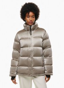 the super puff™ sold by Aritzia