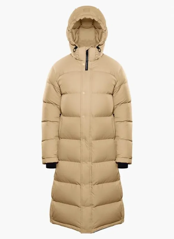 the super puff™ long sold by Aritzia