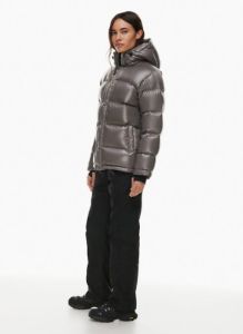 the super puff™ sold by Aritzia