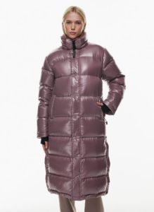 the super puff™ long sold by Aritzia
