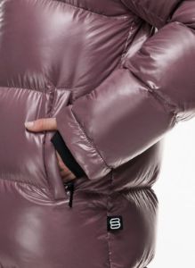 the super puff™ long sold by Aritzia