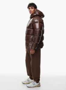the super puff™ mens sold by Aritzia