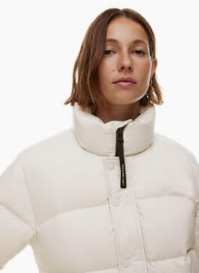 the super puff™️ sold by Aritzia