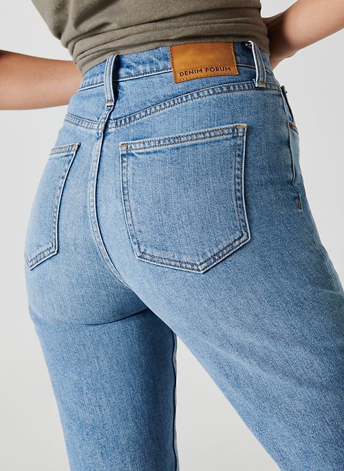 the arlo high rise straight 28l sold by Aritzia product image thumbnail 3