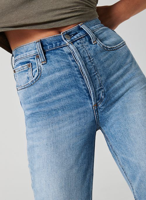 the arlo high rise straight 28l sold by Aritzia product image thumbnail 5